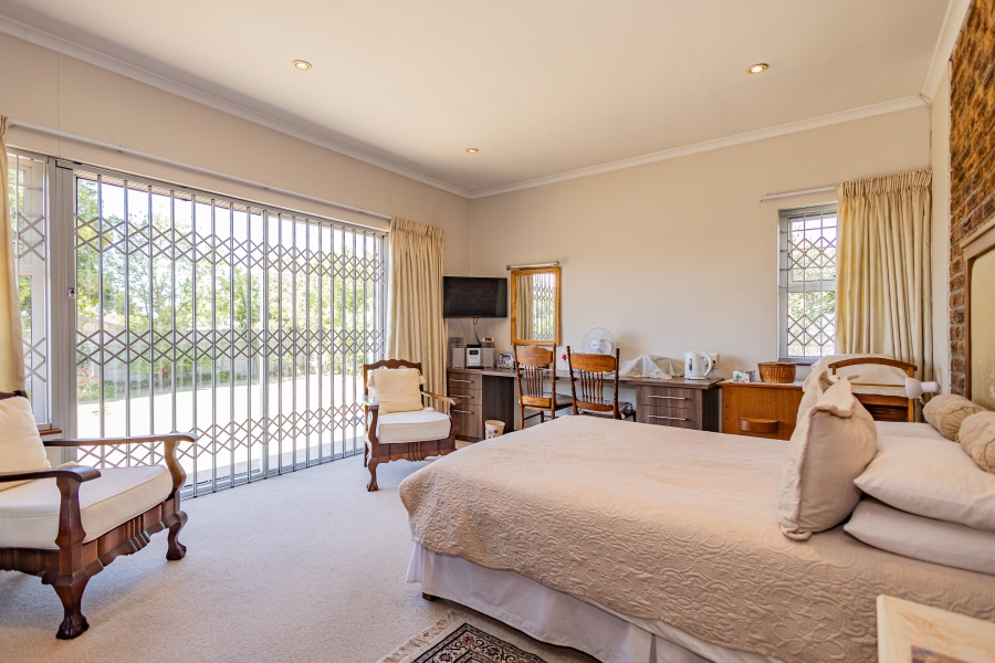 4 Bedroom Property for Sale in Amandelrug Western Cape